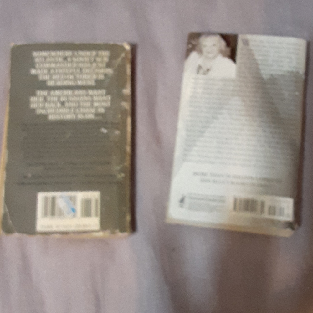 Books - Picture 2 of 4